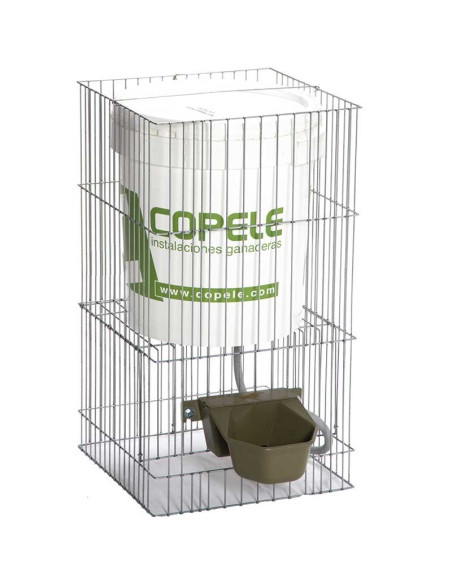 Waterer for large animals with plastic tank