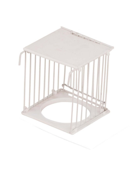 Outdoor nest birds