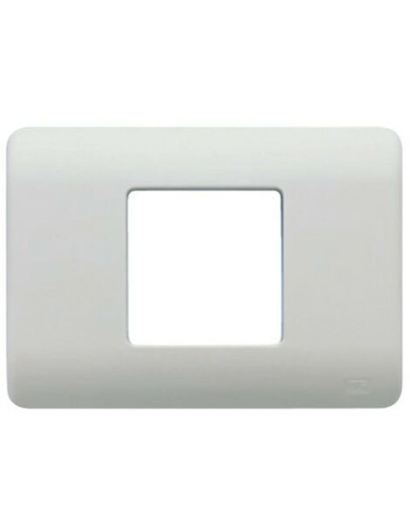 Plate with frame for 1 wide or 2 narrow modules in white