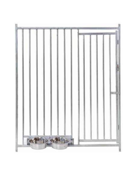 Frente con puerta con comederos giratorios