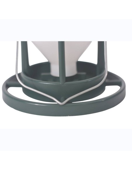 Giant birdhouse feeder