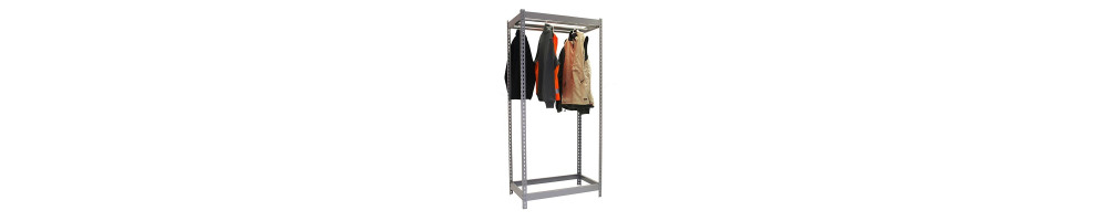 Prateleiras metálicas para guardar roupas